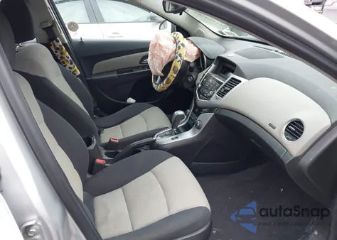 2016 Chevrolet Cruze Limited Ls Auto z USA, uszkodzony, nr VIN 1G1PC5SG8G7187012